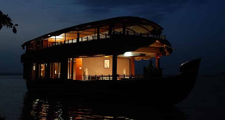 Alappuzha Houseboat Overnight Cruise – 1 night